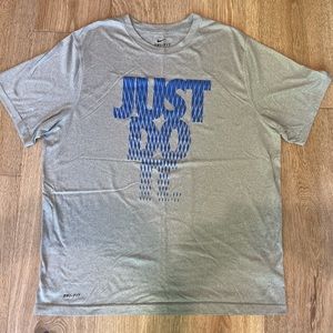 Nike men’s size XL Dry-fit t-shirt